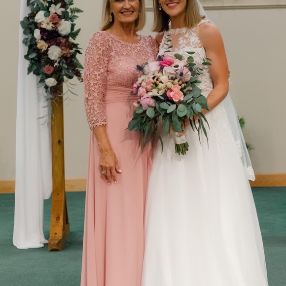 MOTHER OF THE BRIDE dress Size L or 10/12  Worn once / paid $286 - Picture 4 of 4